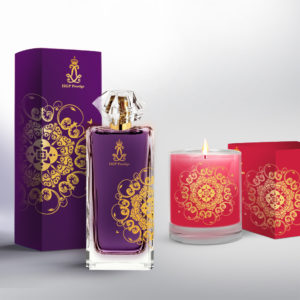série de packagings d'objets et de coffrets parfum et bougie avec un graphisme de style baroque